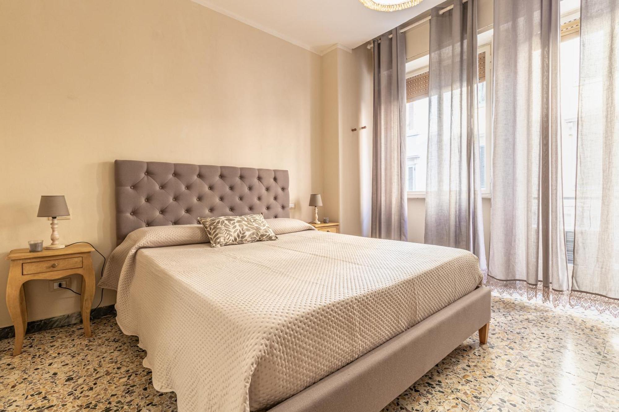 L'Erika In Citta Hotel Ливорно Екстериор снимка