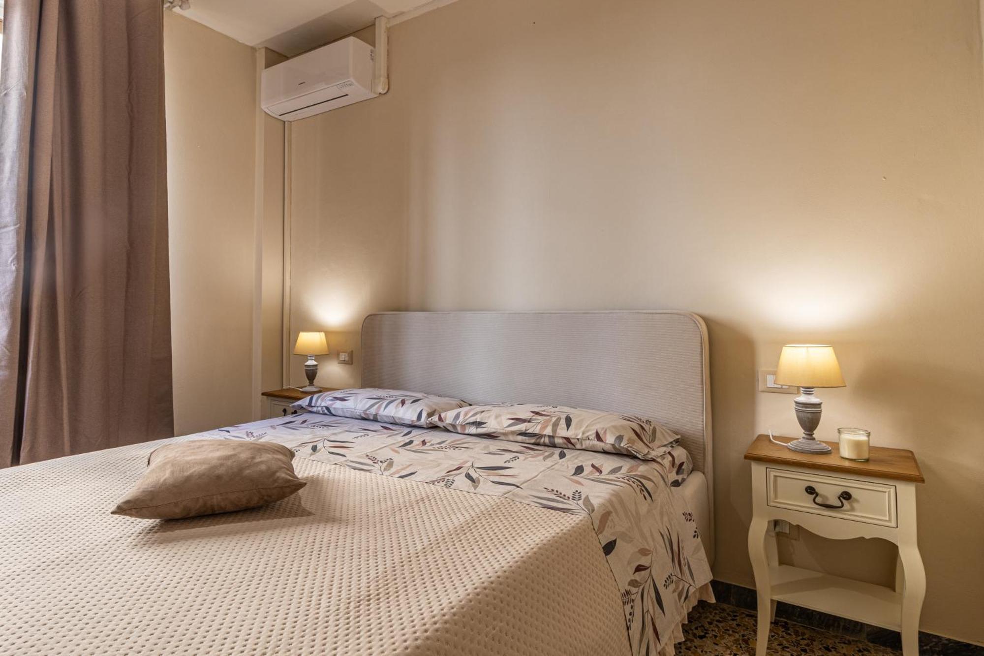 L'Erika In Citta Hotel Ливорно Екстериор снимка