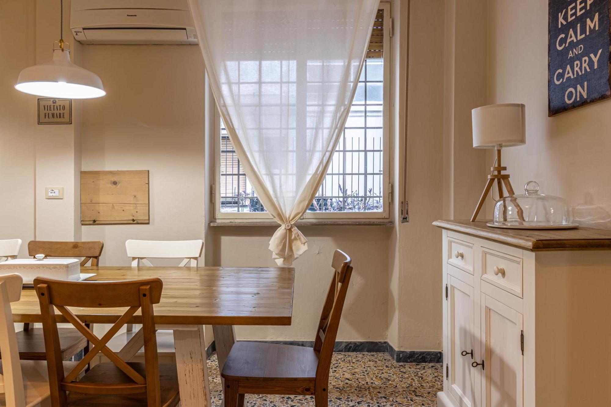 L'Erika In Citta Hotel Ливорно Екстериор снимка
