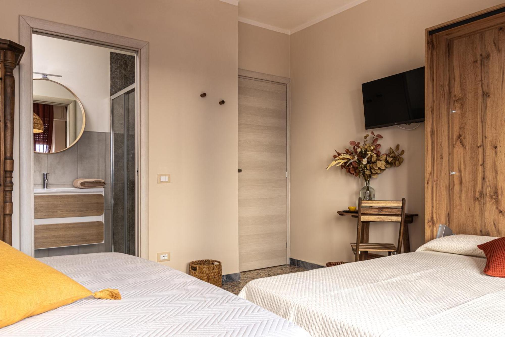 L'Erika In Citta Hotel Ливорно Екстериор снимка