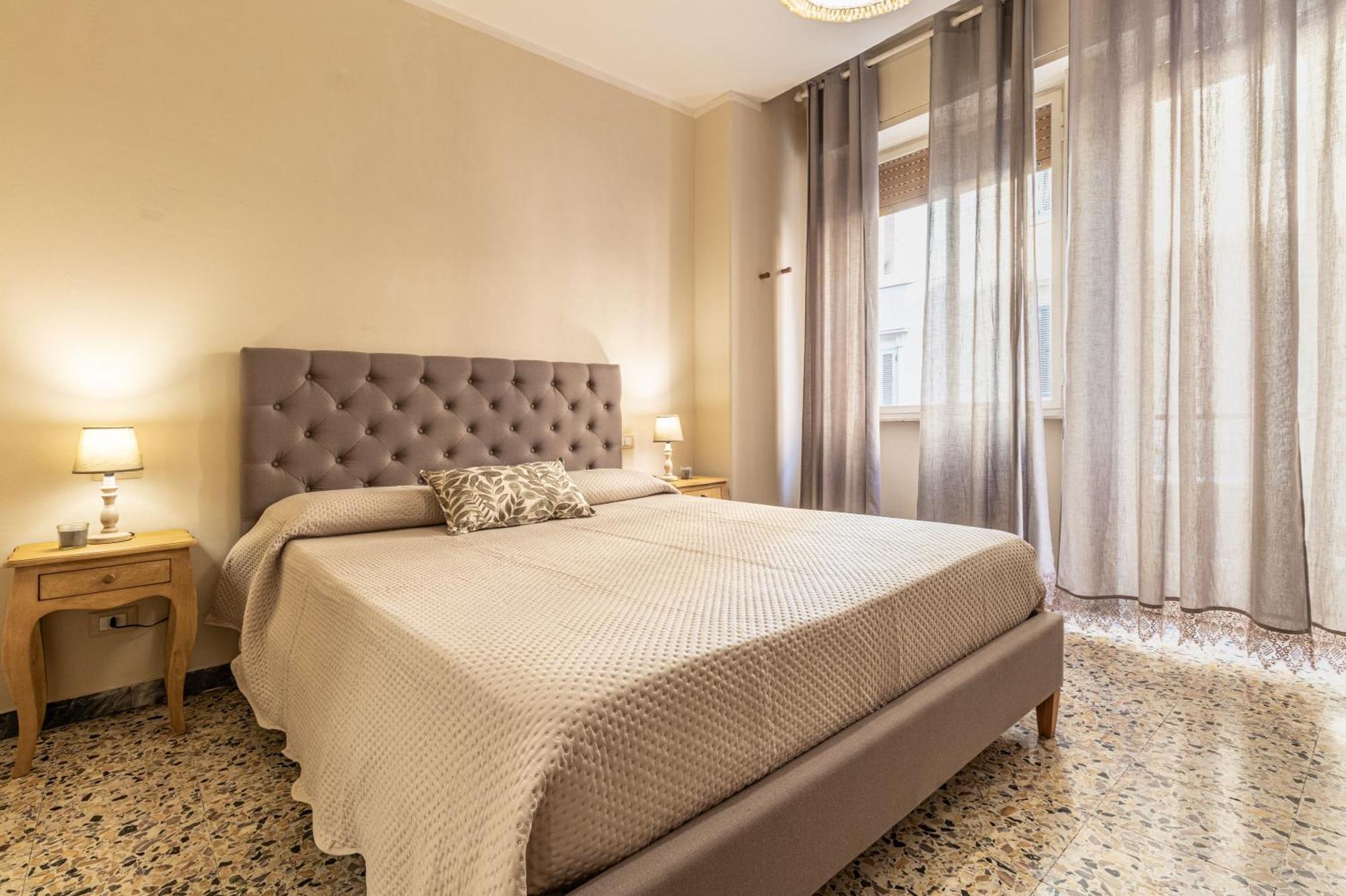 L'Erika In Citta Hotel Ливорно Екстериор снимка